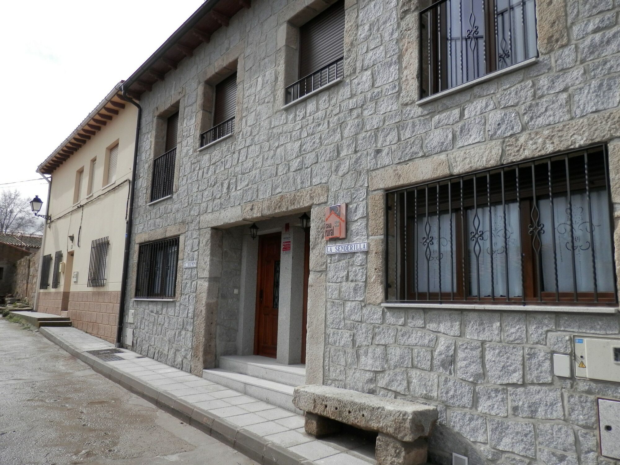 Casa Rural El Dolmen Bernuy-Salinero Exteriér fotografie